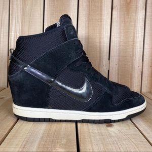 Women’s Nike Dunk Sky High Essential ‘Black’